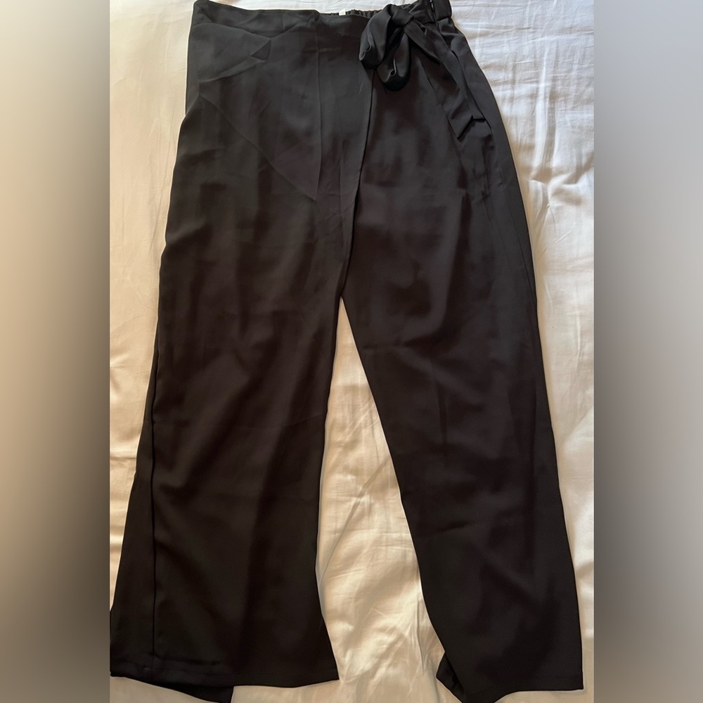 HALARA Black Wide-Leg Trousers